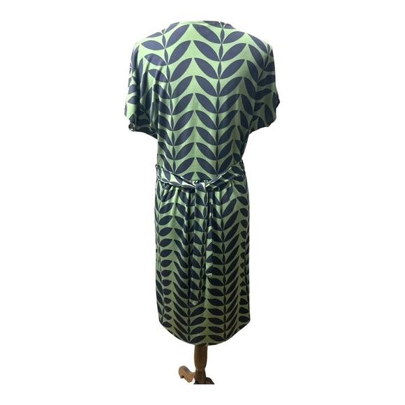 Ann Taylor Navy Leaf Print Wrap Dress size 10 - Picture 5 of 13